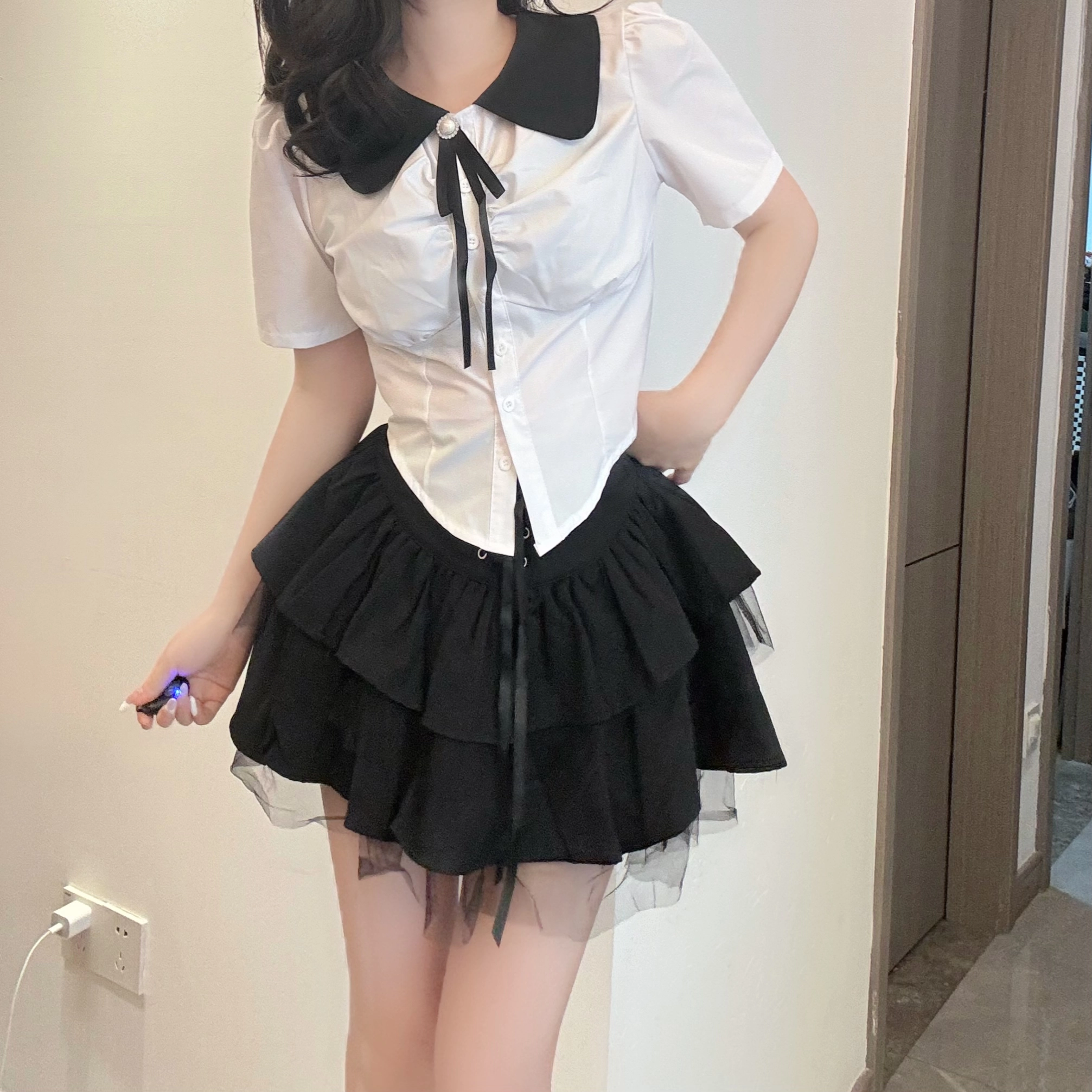 九条喵 学院风尖领短款短袖衬衫中腰修身短款半身裙制服 女款