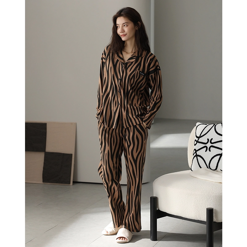 卡绚 翻领开衫长袖长裤家居服可外穿睡衣套装 女 图片色