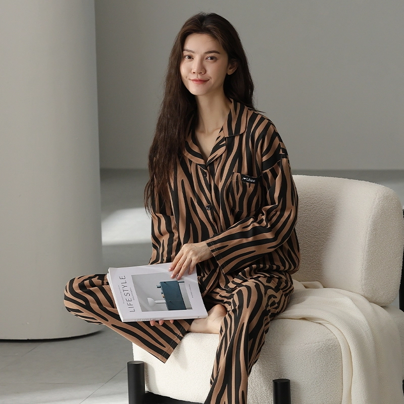 卡绚 翻领开衫长袖长裤家居服可外穿睡衣套装 女 图片色