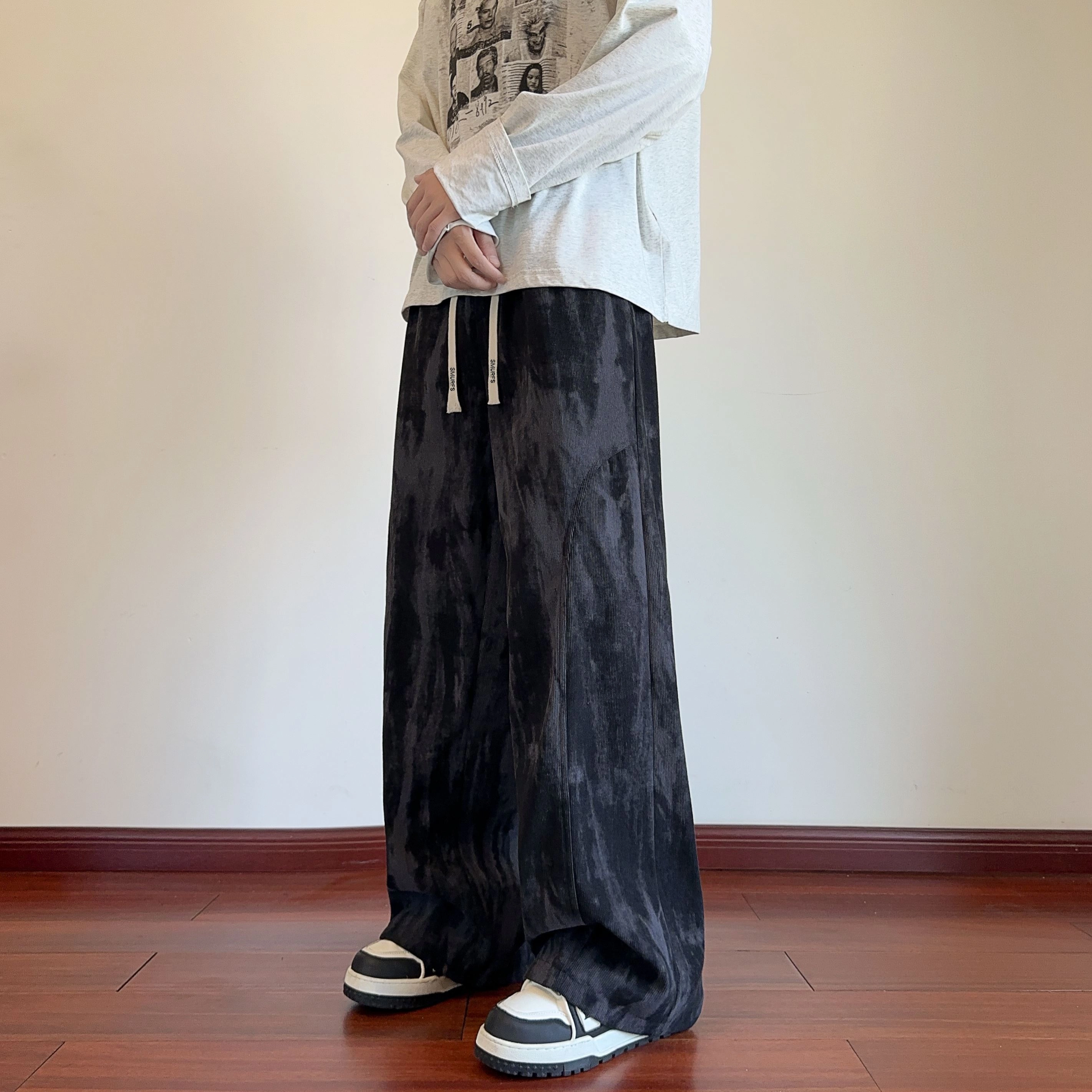 蓝精灵 美式高街扎染满印垂感显高显瘦肌理灯芯绒学院风宽松运动潮流字母刺绣抽绳百搭阔腿垂感简约直筒休闲裤 男女同款
