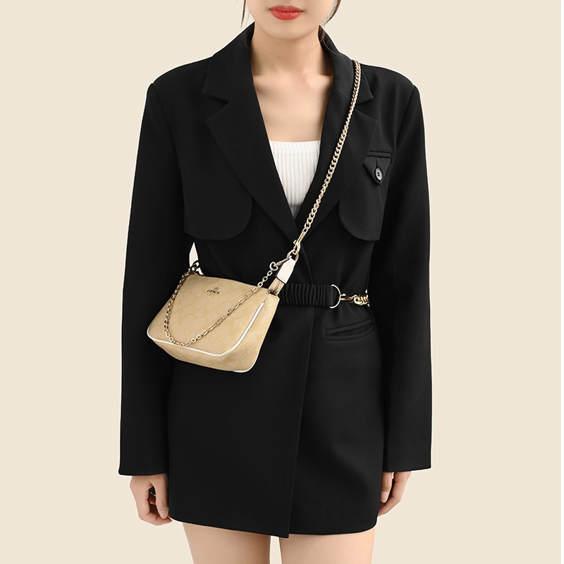 coachnolita19