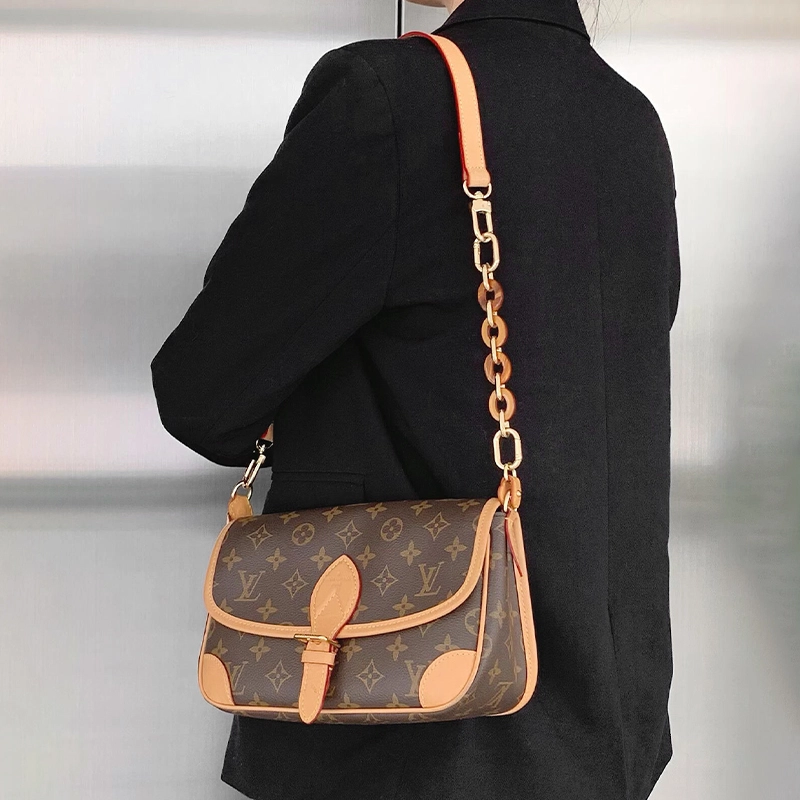 LOUIS VUITTON Diane PM