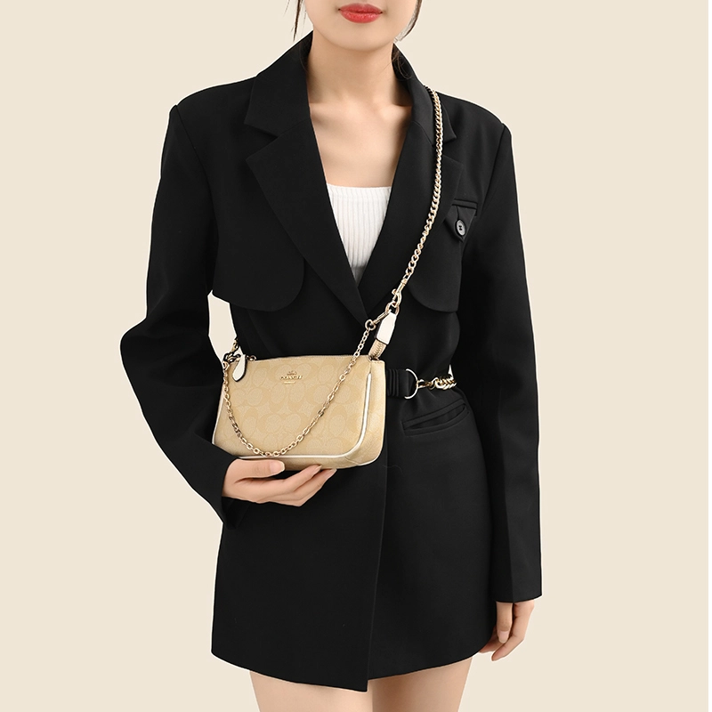 coachnolita19