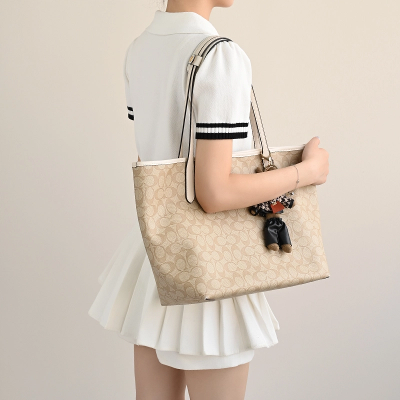 CoachCity33tote