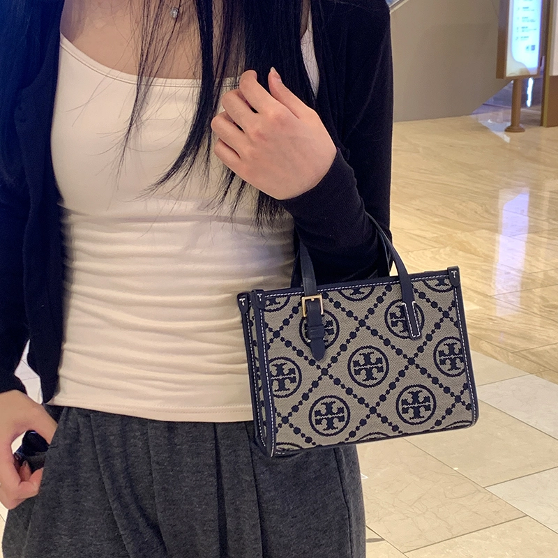 TB Monogrammini