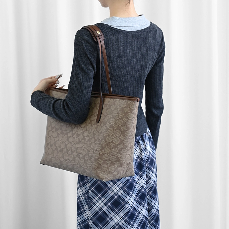CoachCity33tote