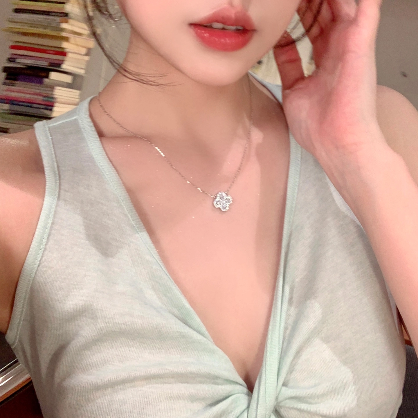 S925