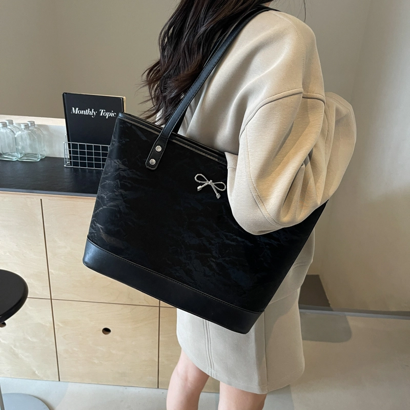 CORE BIRD PU Tote