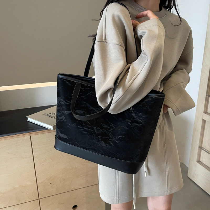CORE BIRD PU Tote