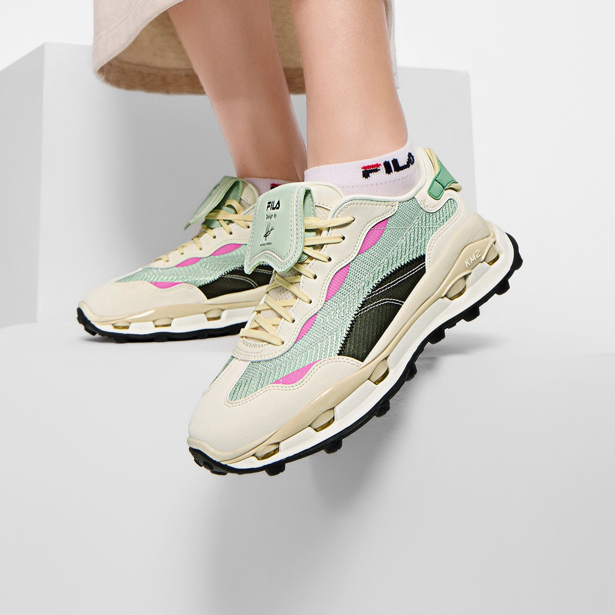 FILA KM2
