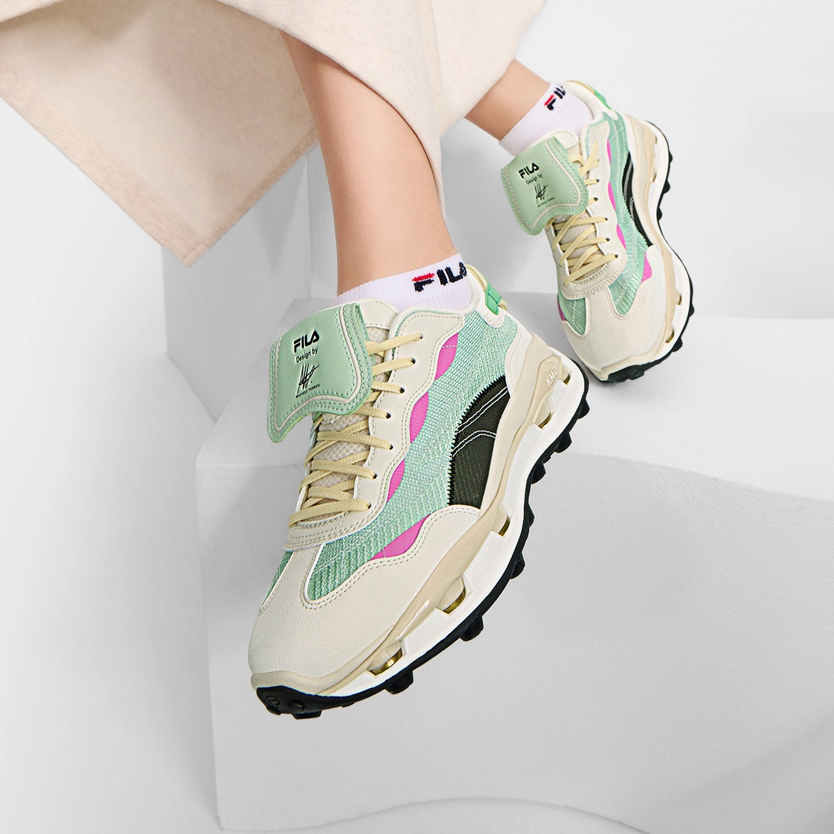 FILA KM2