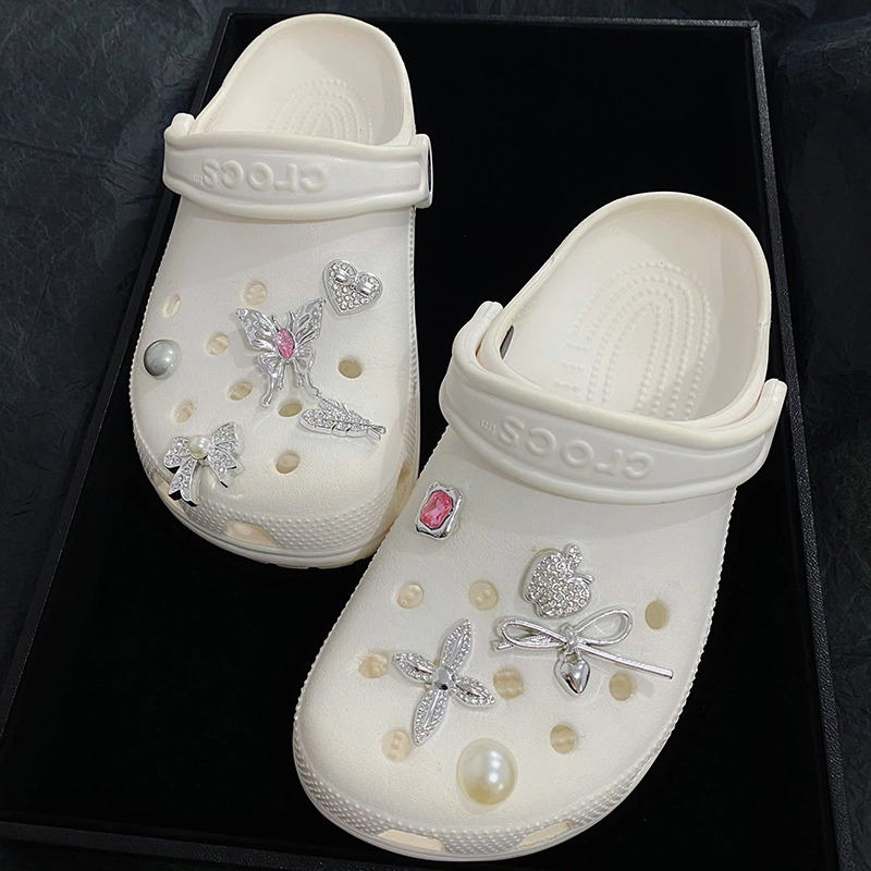 US8ACC crocs