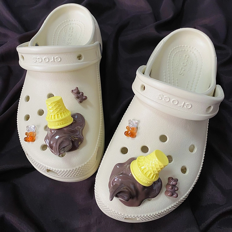 US8ACC Crocs DIY