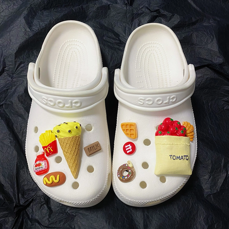 US8ACC Crocs DIY