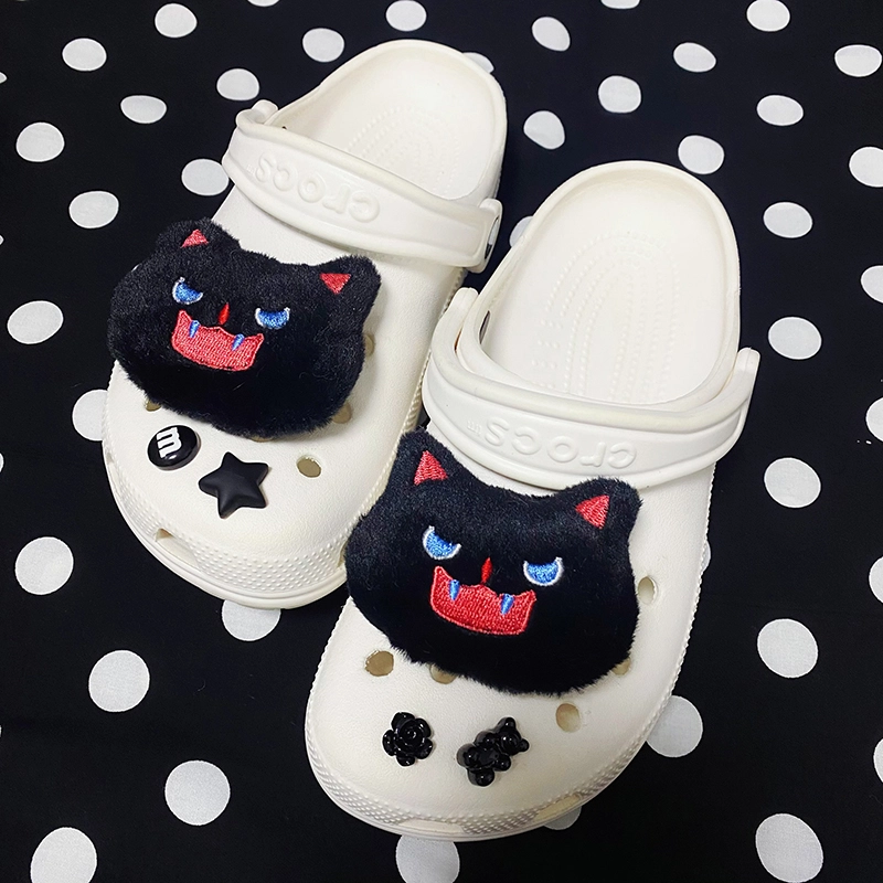 US8ACC CrocsDIY