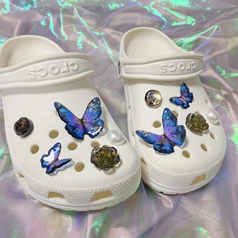 US8ACC Crocs