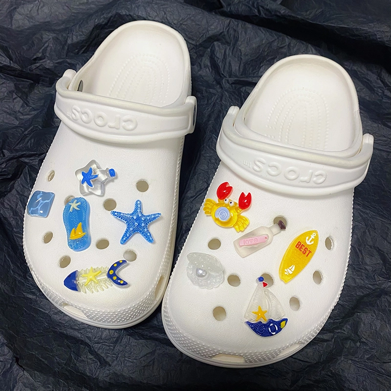US8ACC CrocsDIY