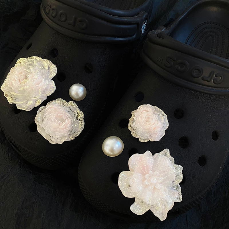 US8ACC crocs
