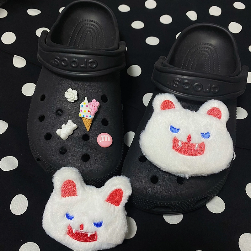 US8ACC CrocsDIY