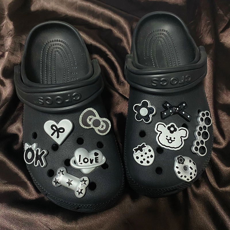 US8ACC CrocsDIY
