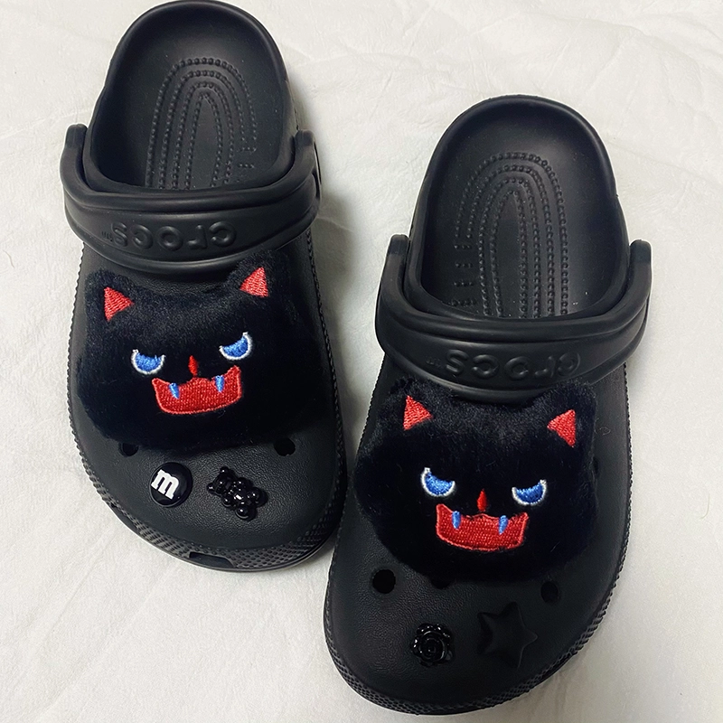 US8ACC CrocsDIY