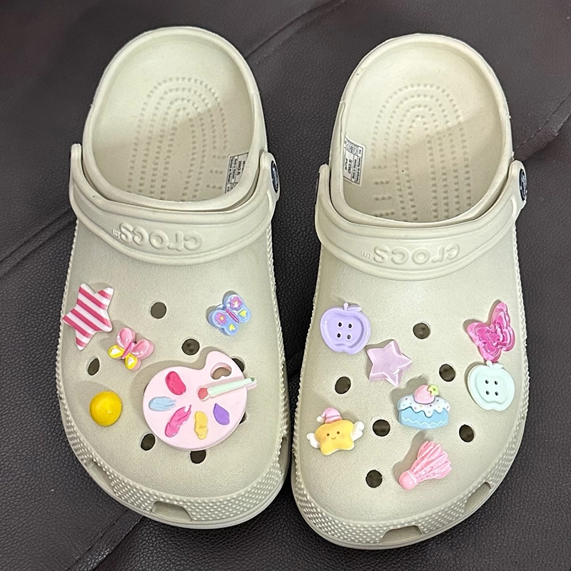 US8ACC CrocsDIY