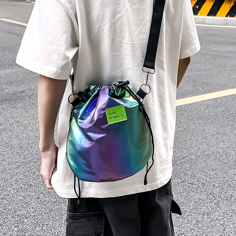 尼格尔 潮流抽绳超纤尼龙水桶包单肩斜挎包 男女同款 多色