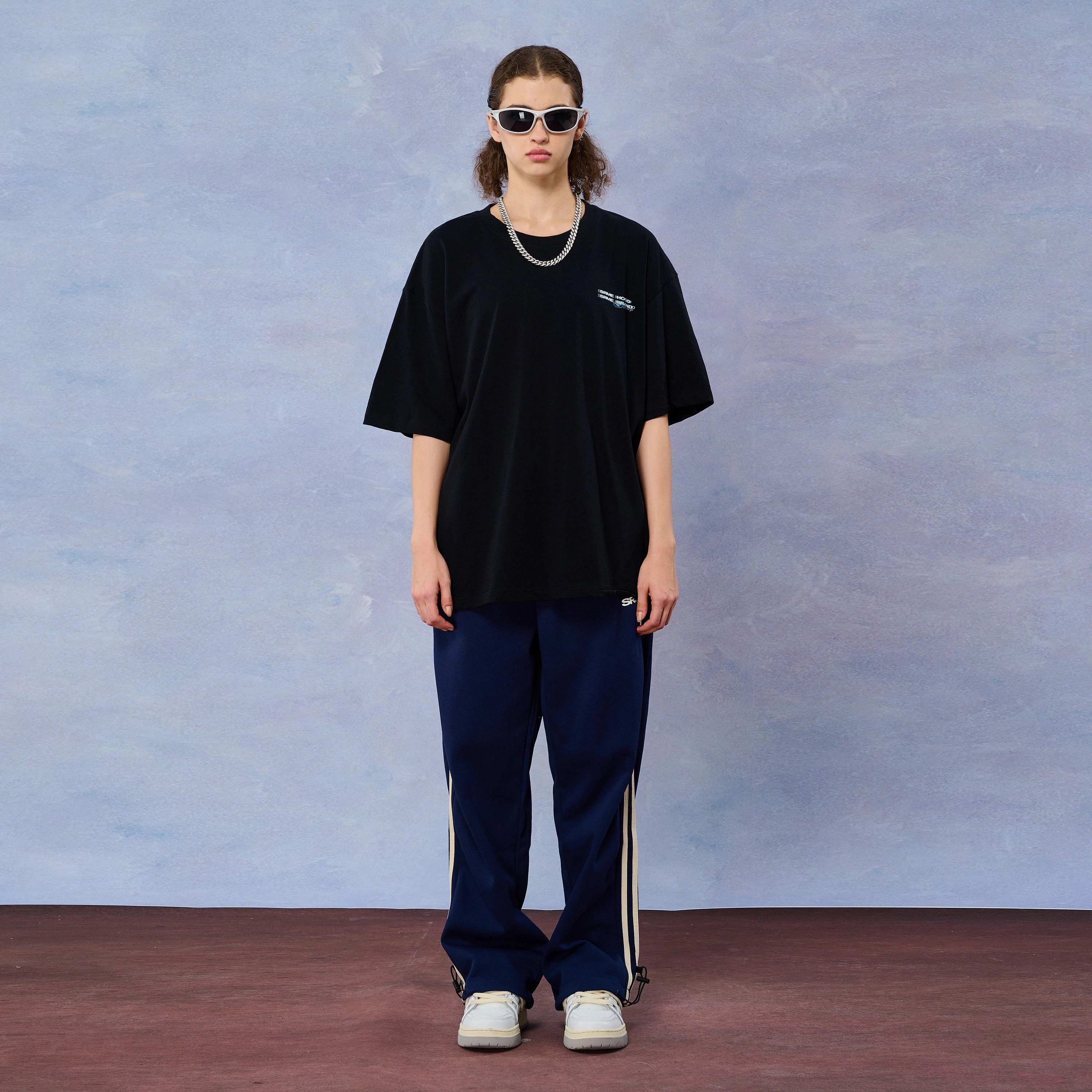 SIMPLE RIMLESS T