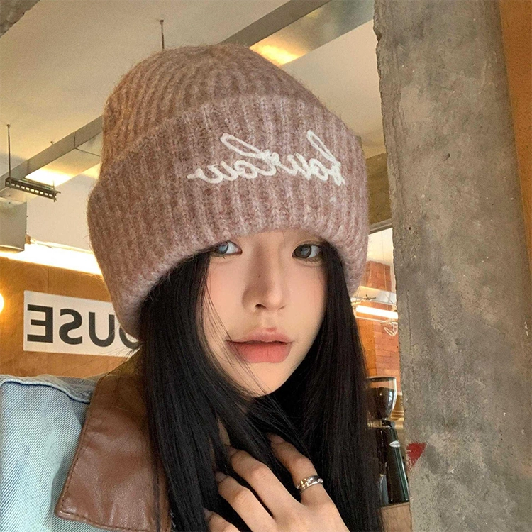 【日常百搭】 雅鹿优选 冬季加厚毛绒帽子女生毛线帽大头围保暖显瘦显白百搭针织帽防风套头冷帽 涤纶 绒线帽 女款