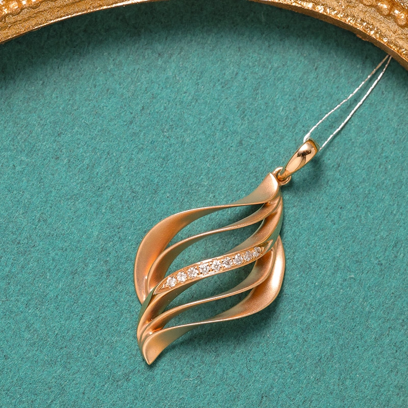 LOYALHEARTS 18k