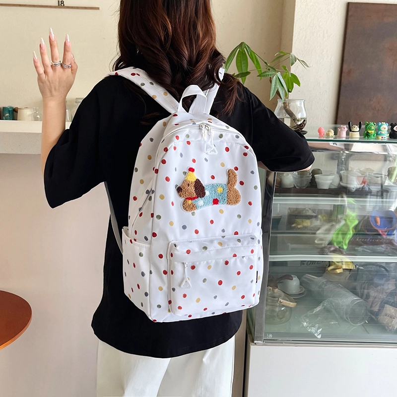 辛巴赫 可爱百搭小众背包小清新少女心甜酷潮流书包日常搭配旅游通勤 尼龙 双肩包 常规 女款 白色