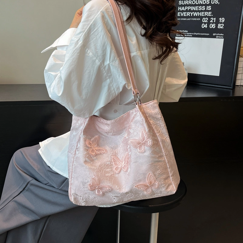 辛巴赫 新中式国风时尚百搭气质甜美立体蝴蝶设计 尼龙 单肩包 常规 女款 多色