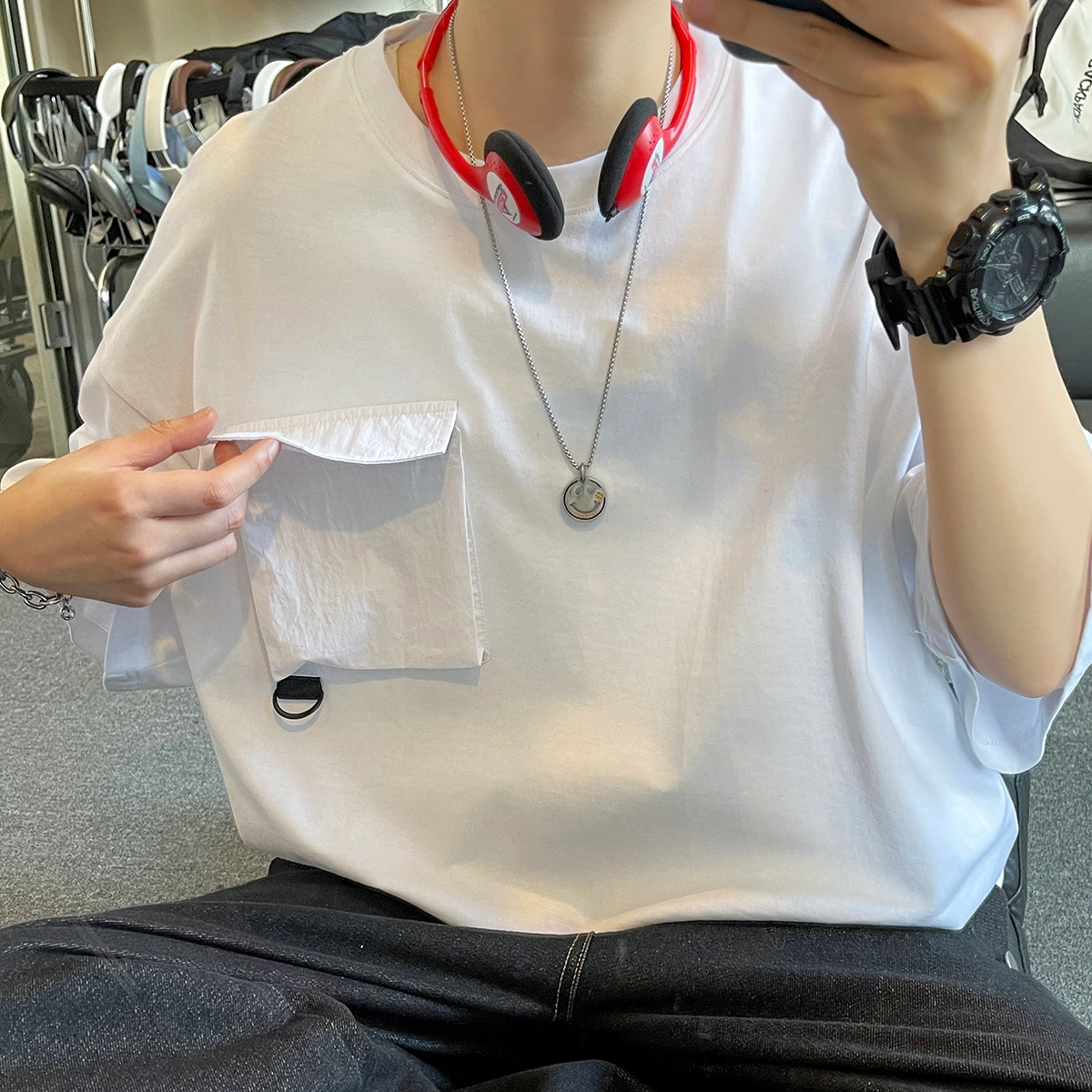 R.super T