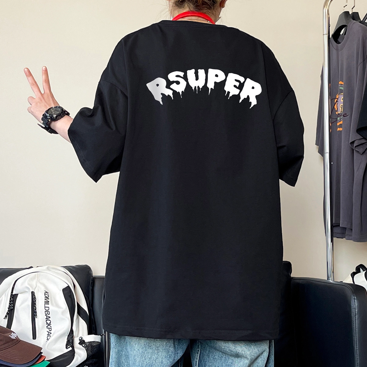 R.super LogoT