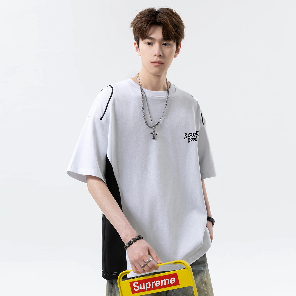 R.super LogoT
