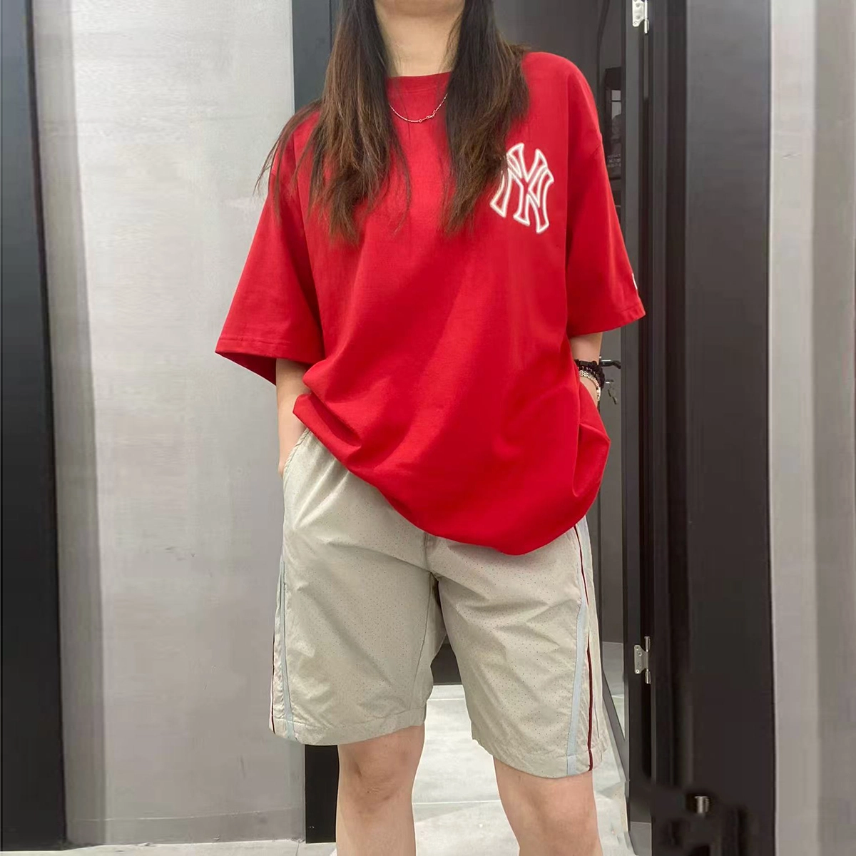 西行纪 美式复古高街网眼打孔设计感宽松舒适撞色织带三条杠伞兵速开裤百搭通勤直筒亲肤透气薄款冰丝凉感运动休闲短裤 男女同款