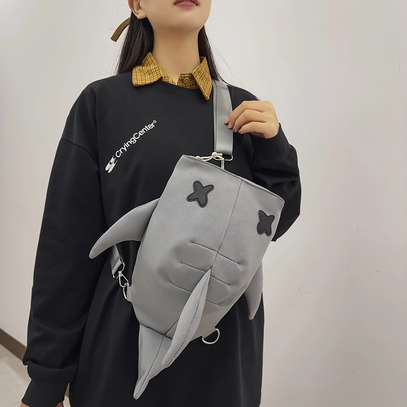 度森袋鼠 鲨鱼时尚个性潮流大容量 尼龙 双肩包 常规 男女同款情侣款 黑色/白色