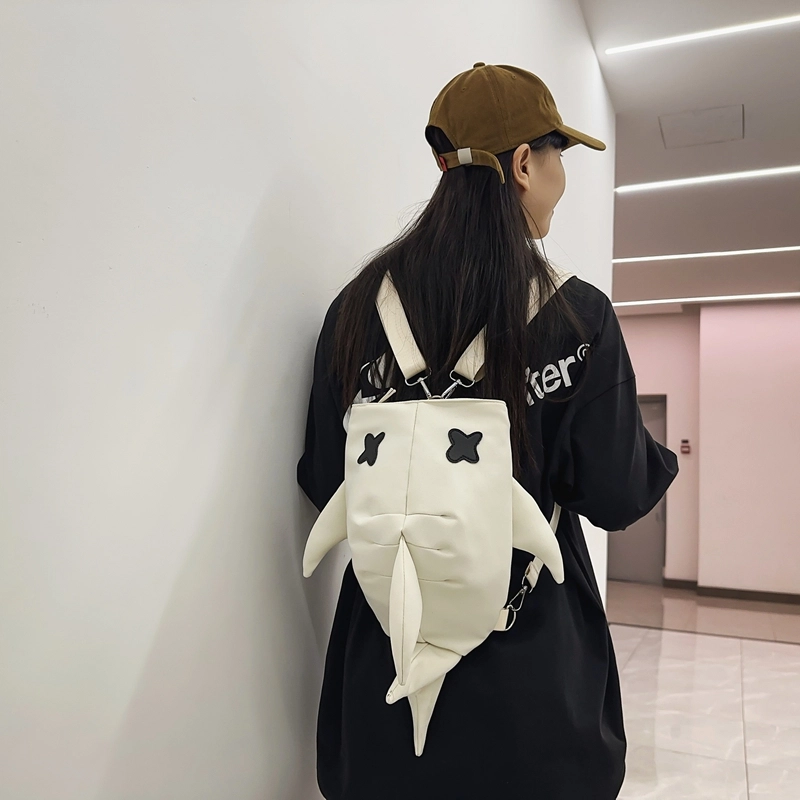 度森袋鼠 鲨鱼时尚个性潮流大容量 尼龙 双肩包 常规 男女同款情侣款 黑色/白色