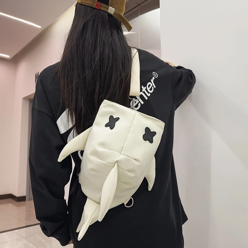 度森袋鼠 鲨鱼时尚个性潮流大容量 尼龙 双肩包 常规 男女同款情侣款 黑色/白色