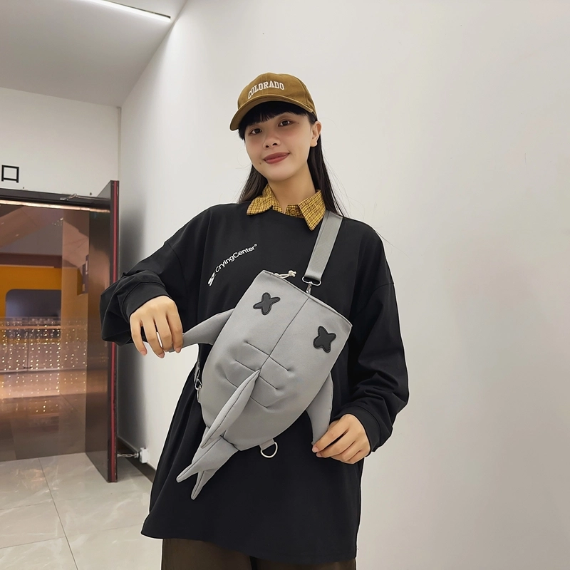 度森袋鼠 鲨鱼时尚个性潮流大容量 尼龙 双肩包 常规 男女同款情侣款 黑色/白色