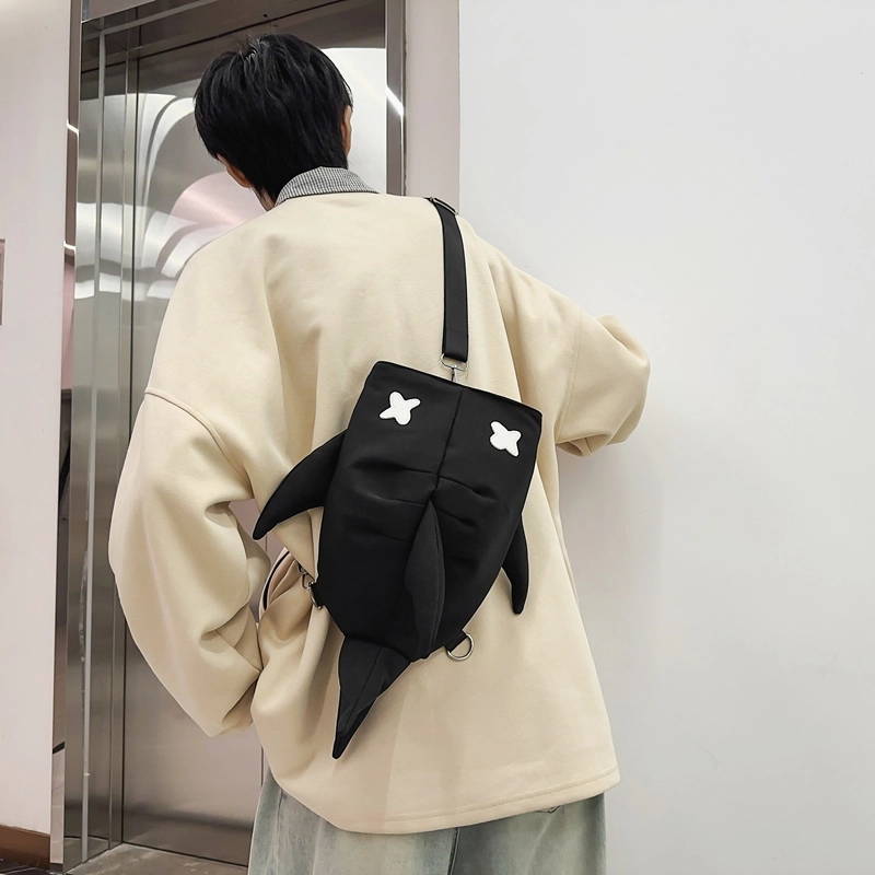 度森袋鼠 鲨鱼时尚个性潮流大容量 尼龙 双肩包 常规 男女同款情侣款 黑色/白色