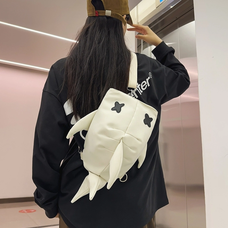 度森袋鼠 鲨鱼时尚个性潮流大容量 尼龙 双肩包 常规 男女同款情侣款 黑色/白色