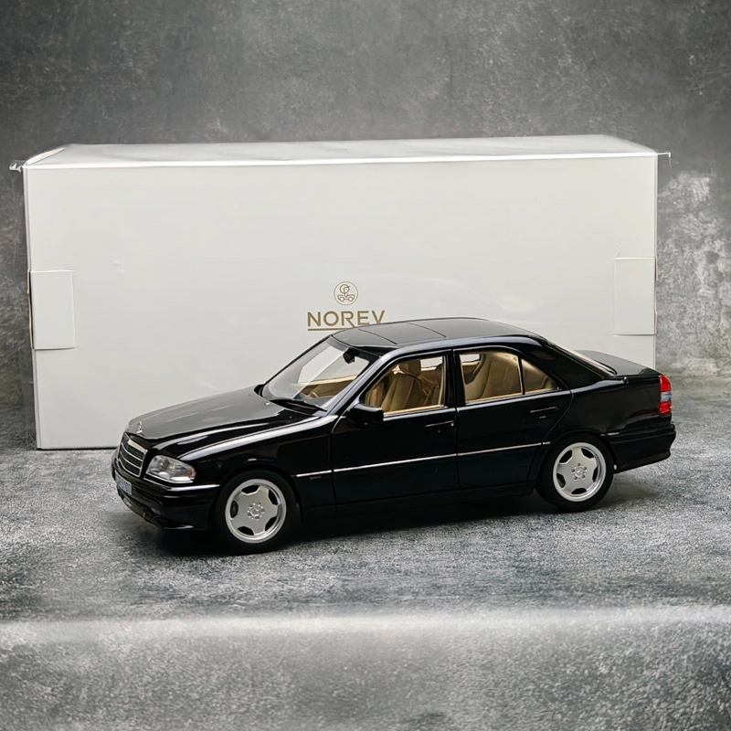 NOREV 118C36 AMG 1993