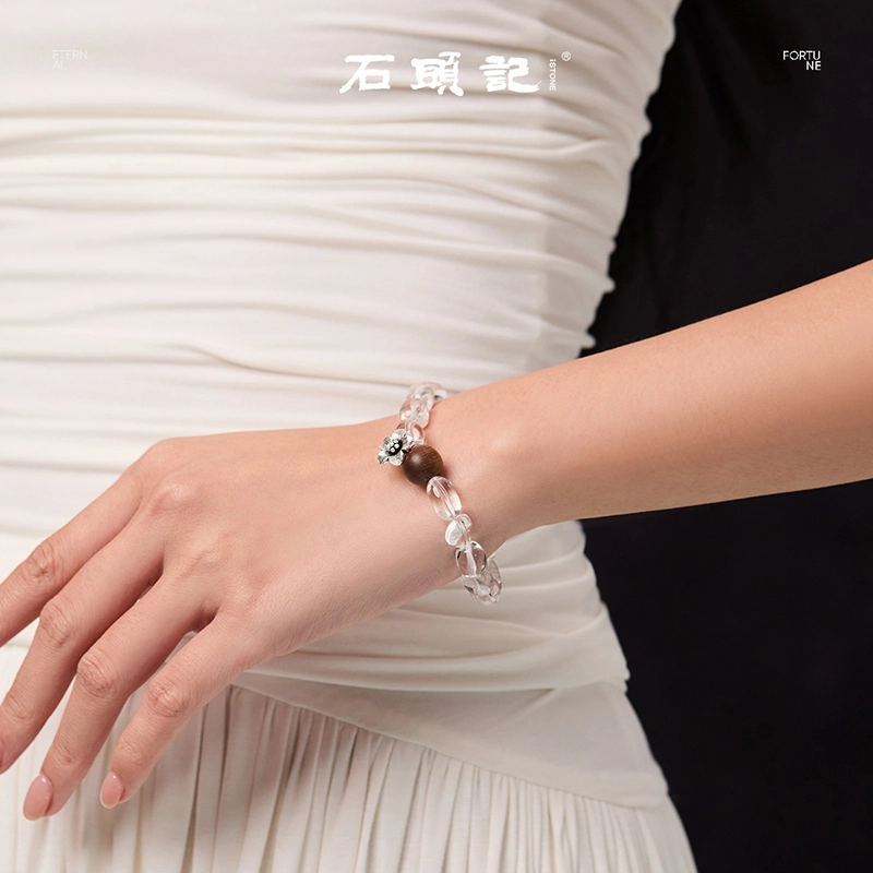 石头记 原创设计师款沉香 晶莹剔透 温润柔和细腻 净心 清冷氛围感天然 白水晶 手串 女款
