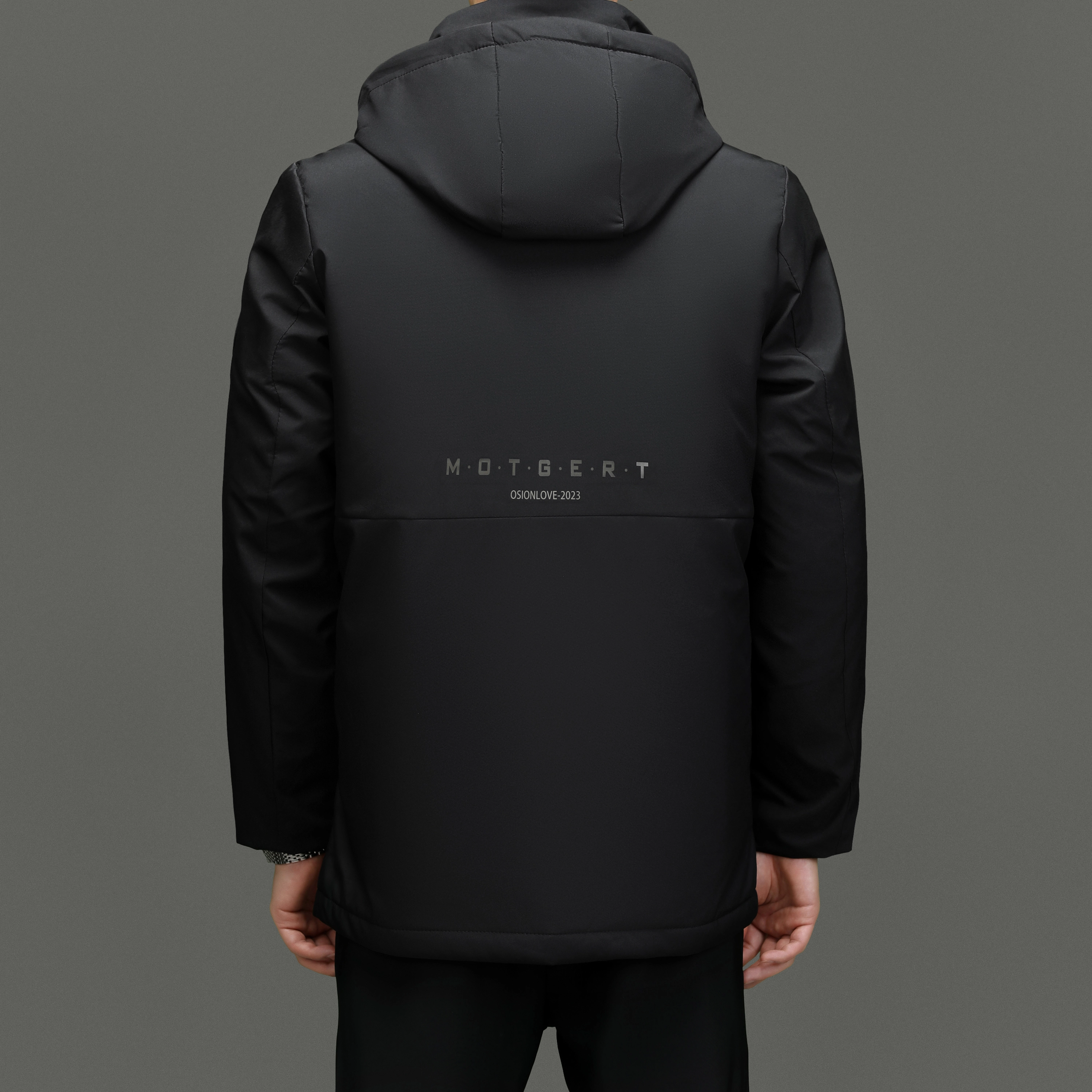 PIERRE CARDIN 2025