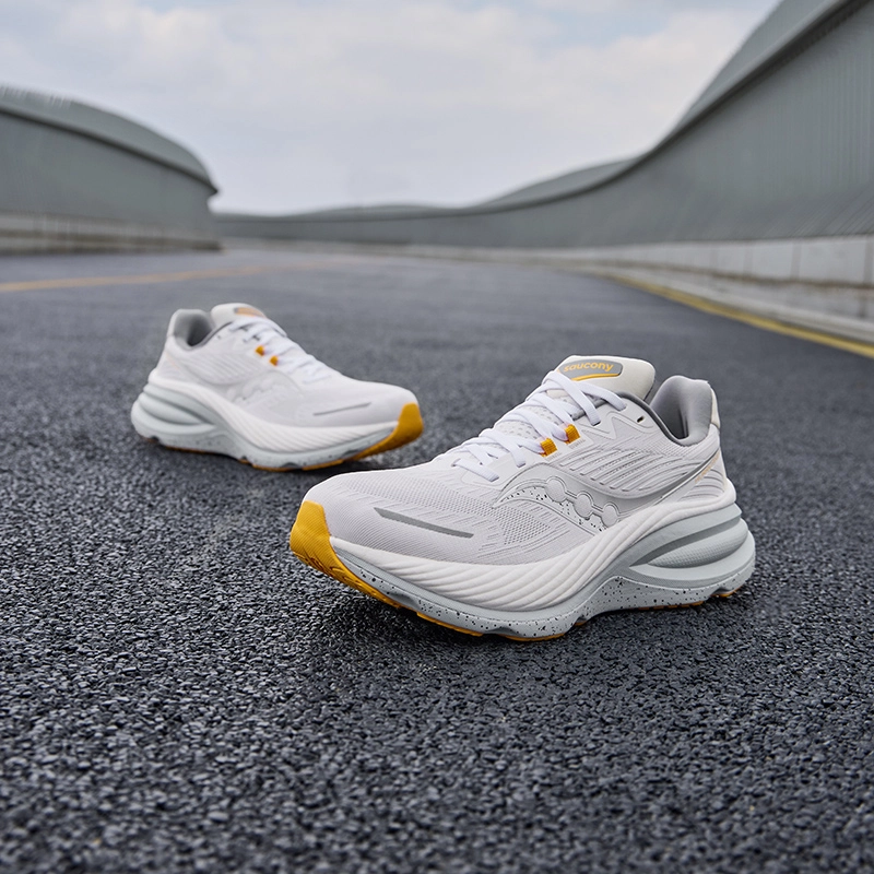 Saucony HURRICANE 24
