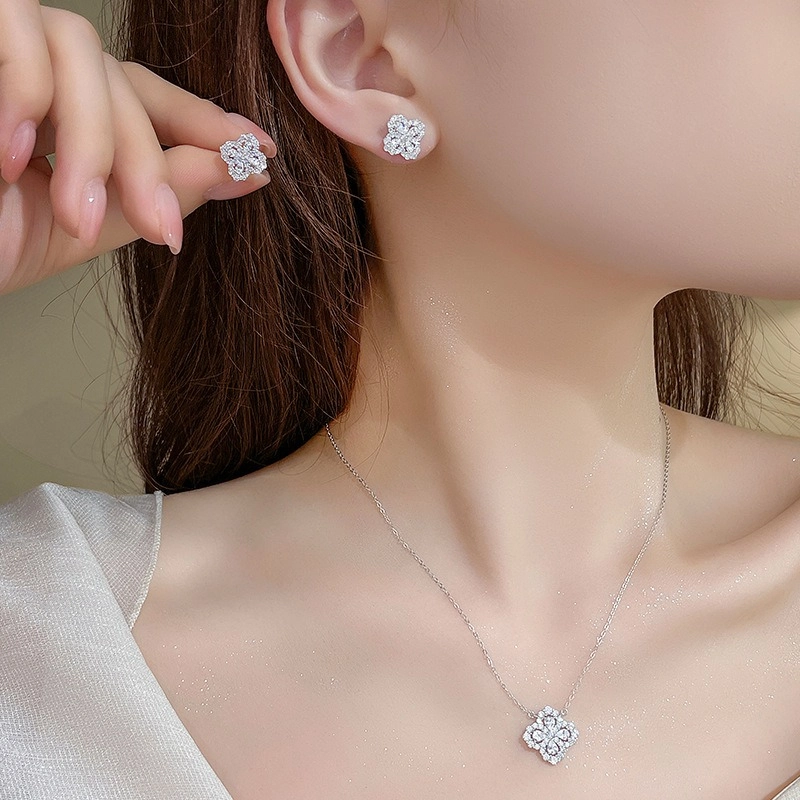 BLEC 925