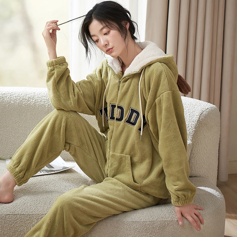 小情歌 家居服睡衣 珊瑚绒保暖睡衣女秋冬家居服女冬季大码长袖长裤女士小清新风字母设计家居套装 女款 绿黄色
