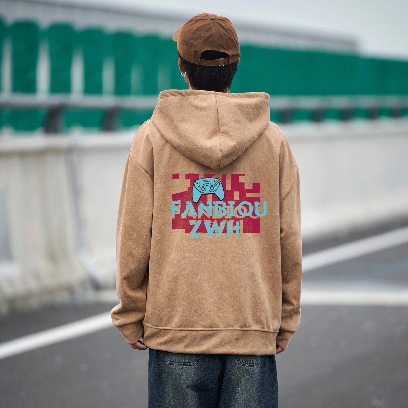 范比欧 未来游戏机卡通字母印花休闲宽松连帽卫衣 男女同款