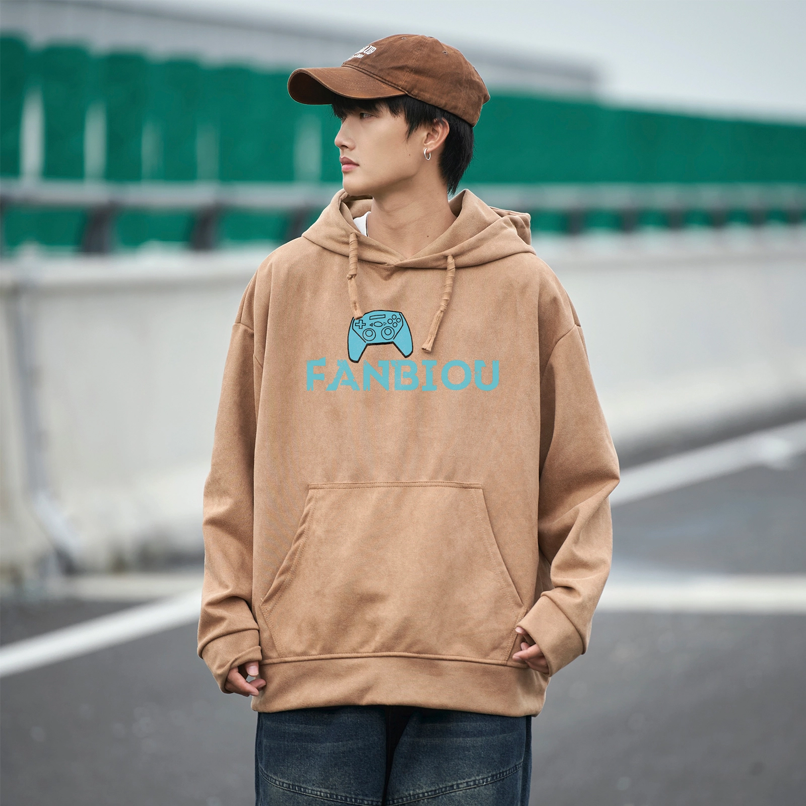 范比欧 未来游戏机卡通字母印花休闲宽松连帽卫衣 男女同款